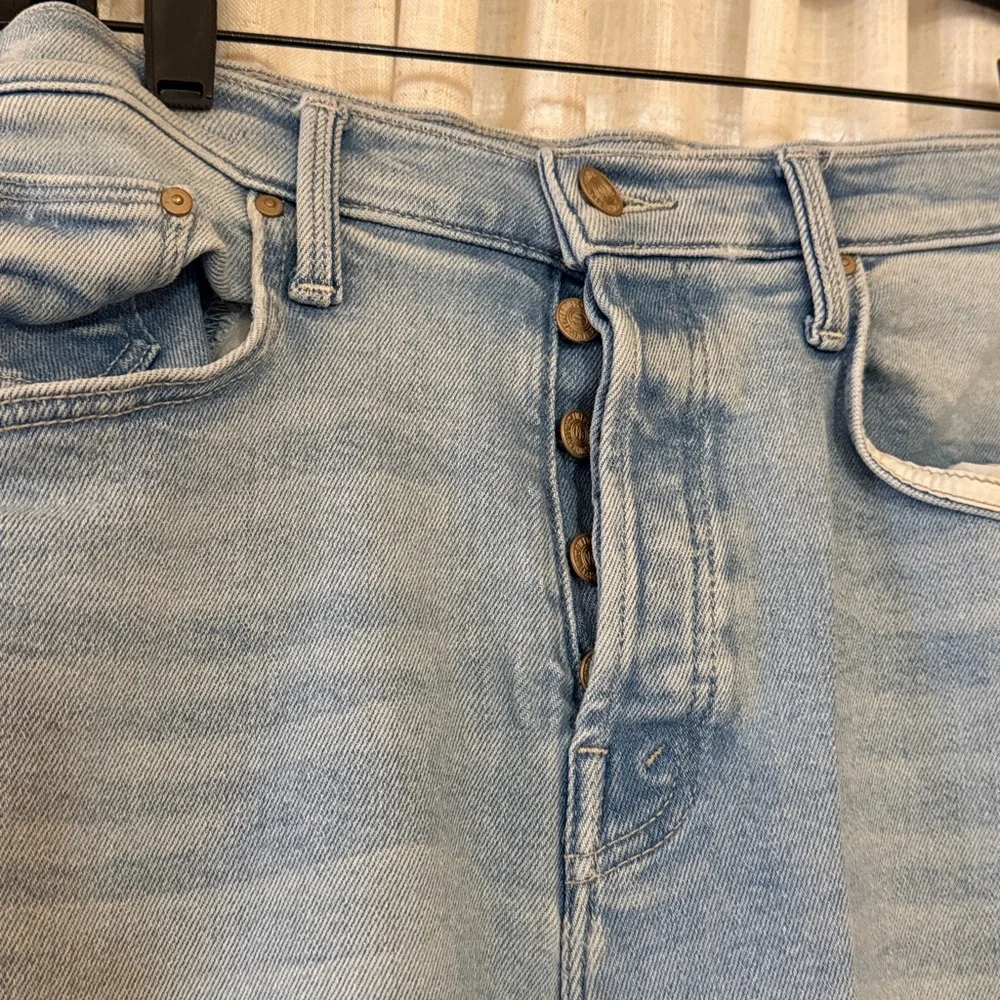 Mother The Tripper Ankle Fray Jeans in Big Hair Don’t Care. - Picture 3 of 6